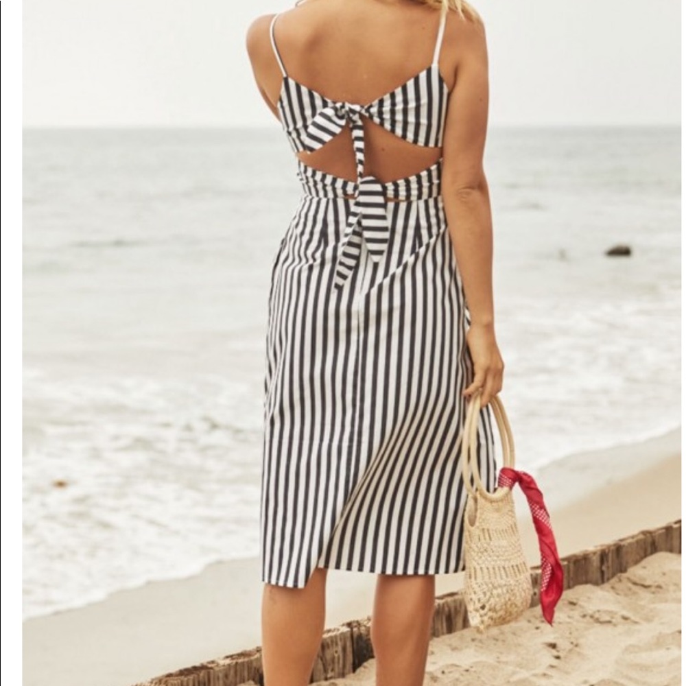 NEIMAN MARCUS NWT Black & White Stripes